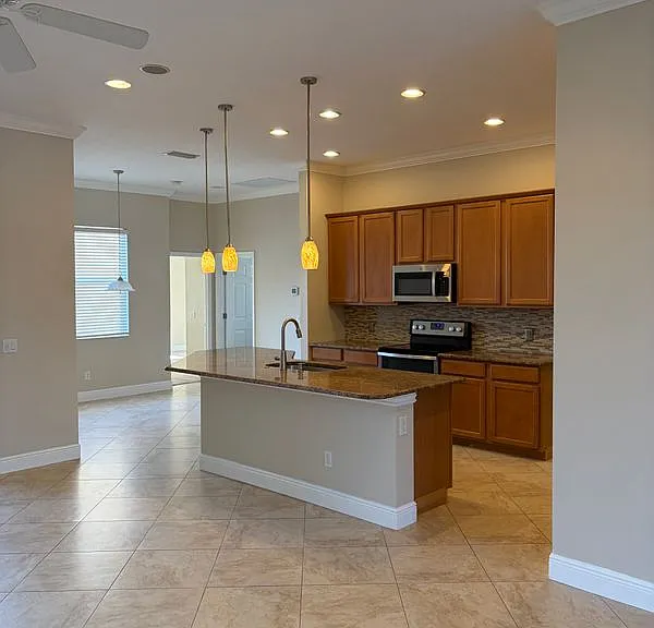 7779 Arolla Pine Blvd — Photo 4