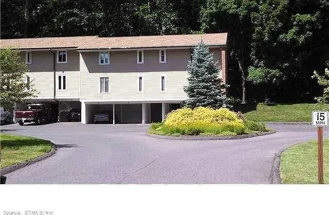 1 bed, $1,725 — Photo 2