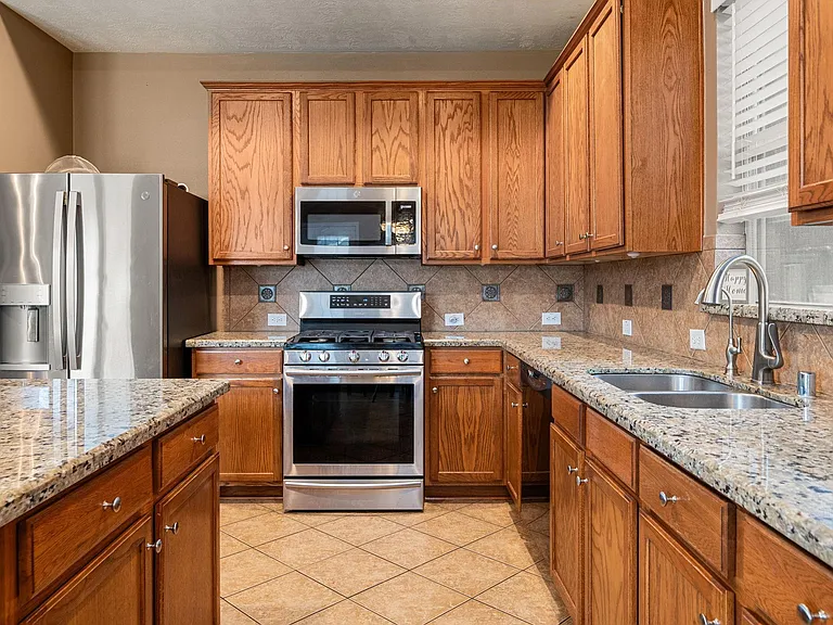 13835 Cane Valley Ct — Photo 15
