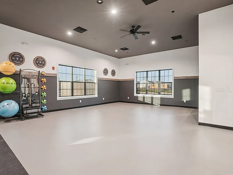 266 Hermosa Dr — Photo 32
