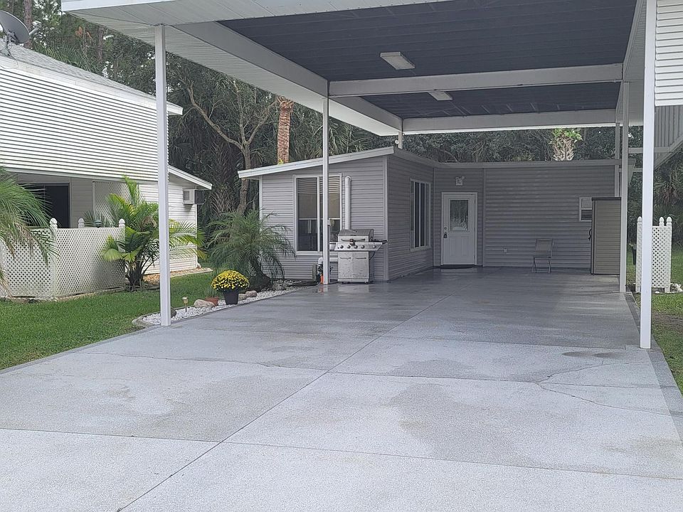 1st image of 407 Plantation Dr