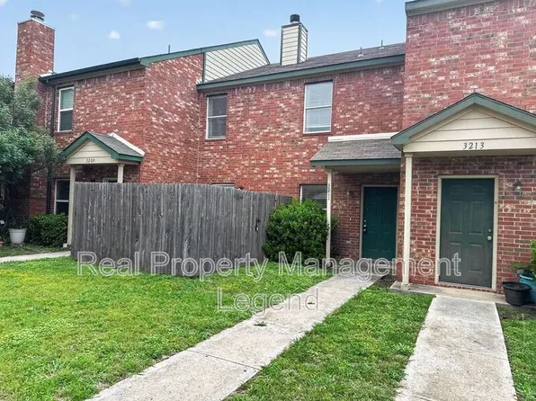 3211 Roundtree Ln, Garland, TX 75044