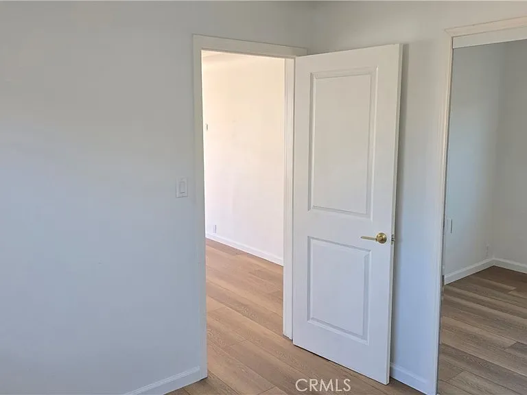 640 W Glenoaks Blvd — Photo 4
