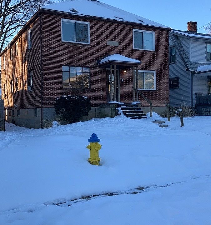 1st image of 68 Knecht Dr #2