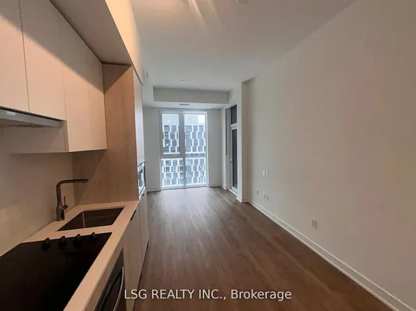 1007 The Queensway, Toronto, ON