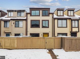 9894 Brookridge Ct, Gaithersburg, MD