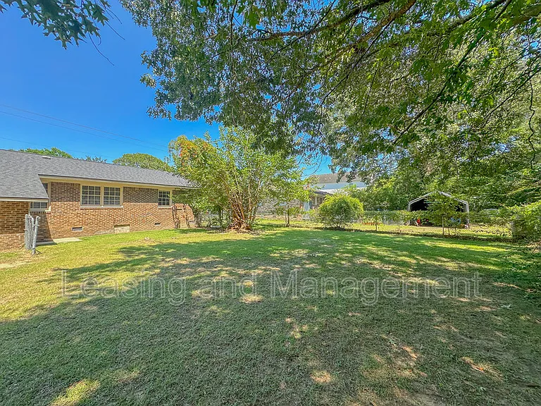 1045 Harbor View Rd #A — Photo 14