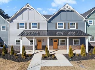 708 Fairgate Rd, Marietta, GA 30064