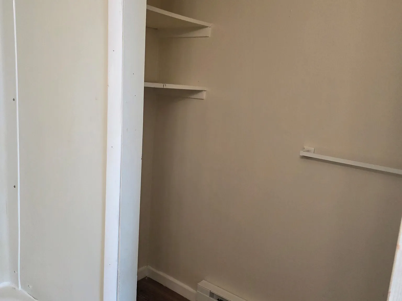 2 bed, $1,150 — Photo 3