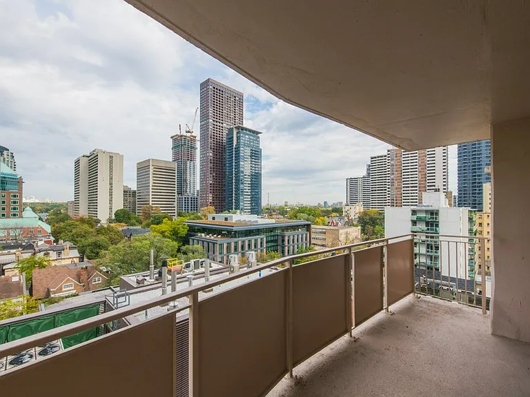 10 Huntley St #1 — Photo 22