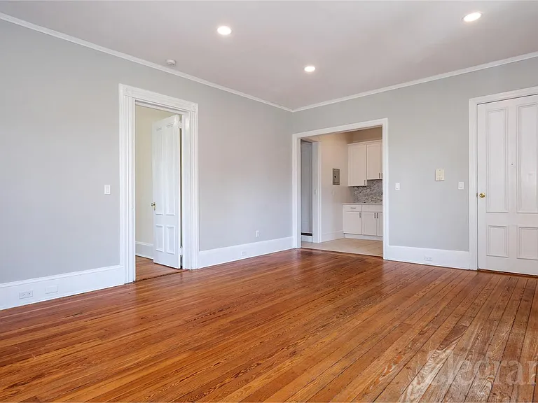 7 Keller Ln #5 — Photo 13