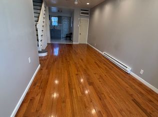 2220 S 8th St, Philadelphia, PA 19148