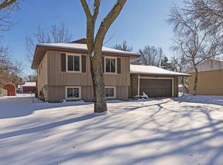 10390 Quinn St NW, Coon Rapids, MN 55433