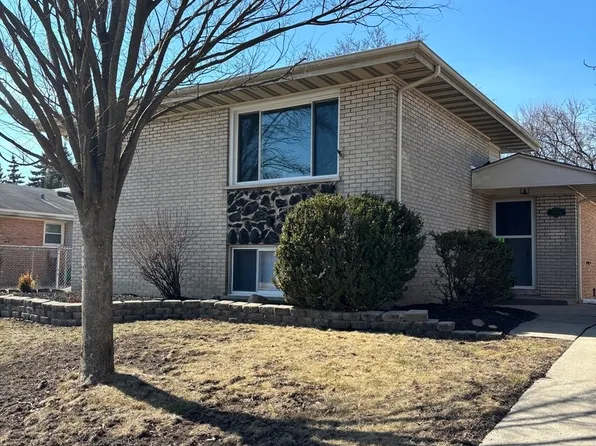 16456 George Dr, Oak Forest, IL 60452