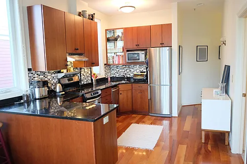 230 College St #1 Photo 1