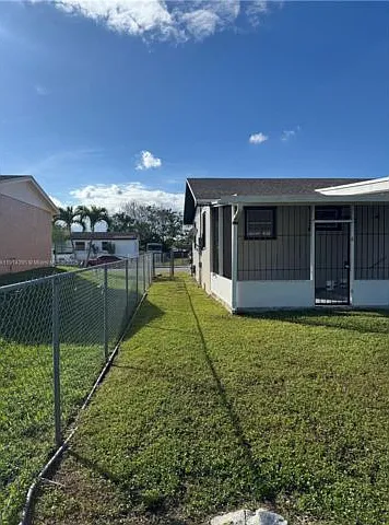 22105 SW 113th Pl — Photo 8