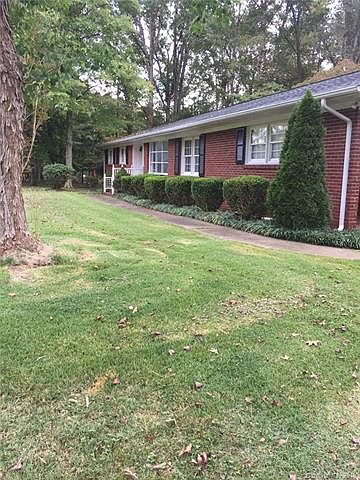 1st image of 8611 Holiday Dr