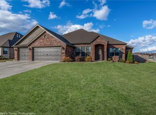 1221 Spring Hollow Rd, Bentonville, AR 72713