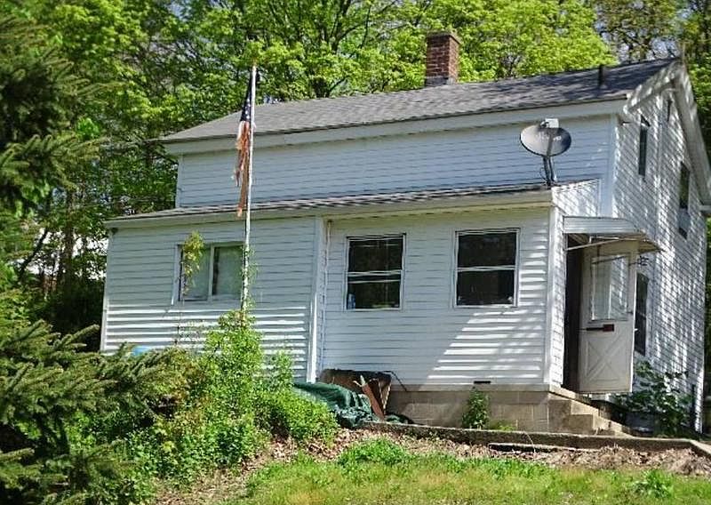 2nd image of 43 Orchard St