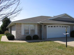 1012 Willow Rd, Macomb, IL 61455