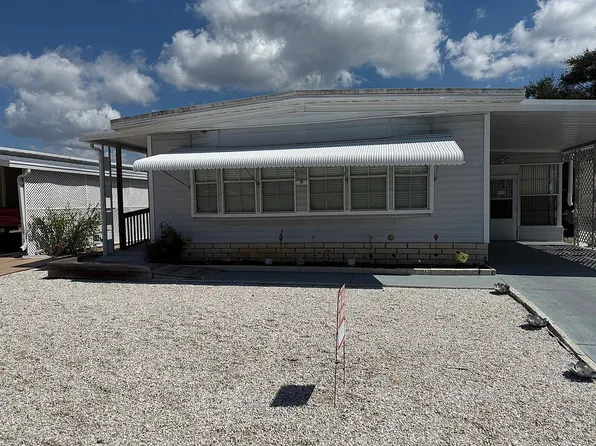 12206 Pawnee Dr, Hudson, FL 34667