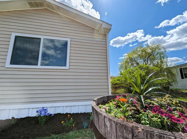 11 St. Lawrence Drive, Belmont, NH 03220
