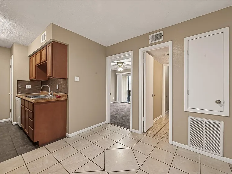 1500 Bay Area Blvd #208 — Photo 17