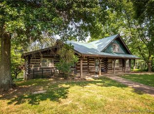 10740 E Goss School Rd, Pekin, IN 47165