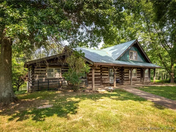 10740 E Goss School Road, Pekin, IN 47165