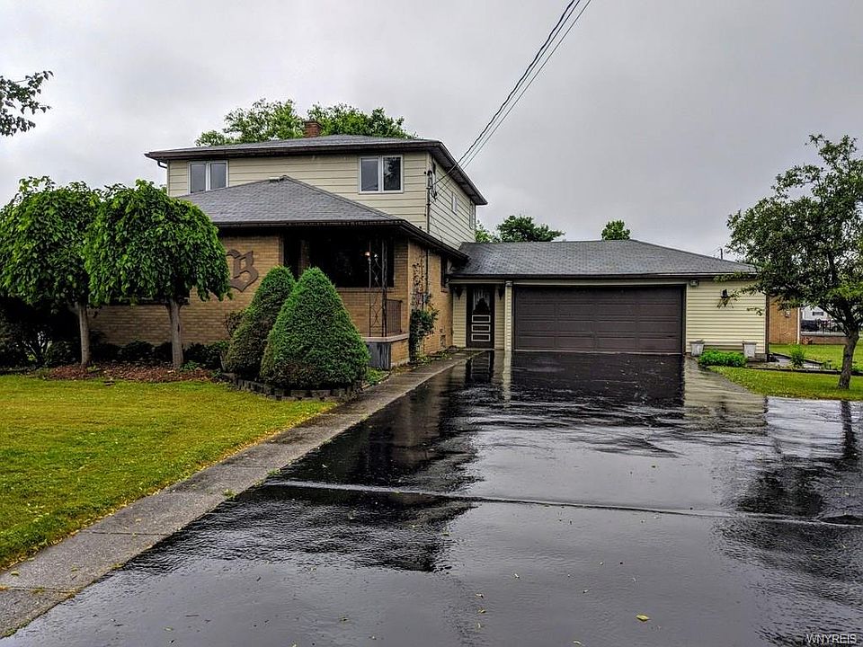 1st image of 130 Broezel Ave