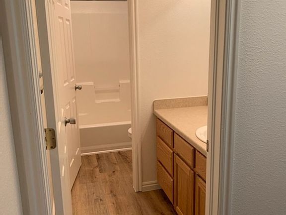 5th image of 790 N 2720 E Unit 6