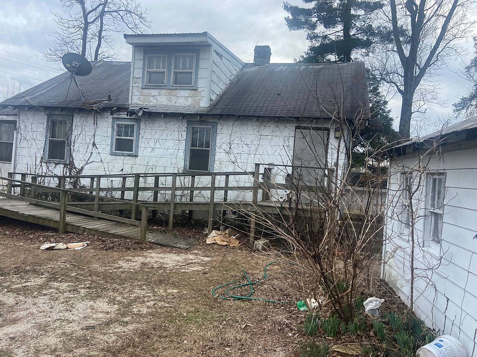 2nd image of 10073 E State Road 64