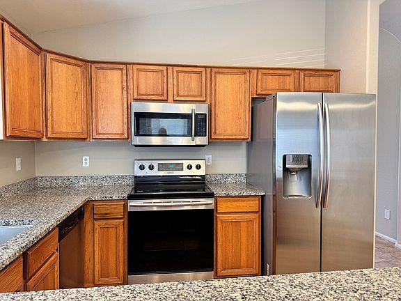 3rd image of 44879 W Desert Garden Rd