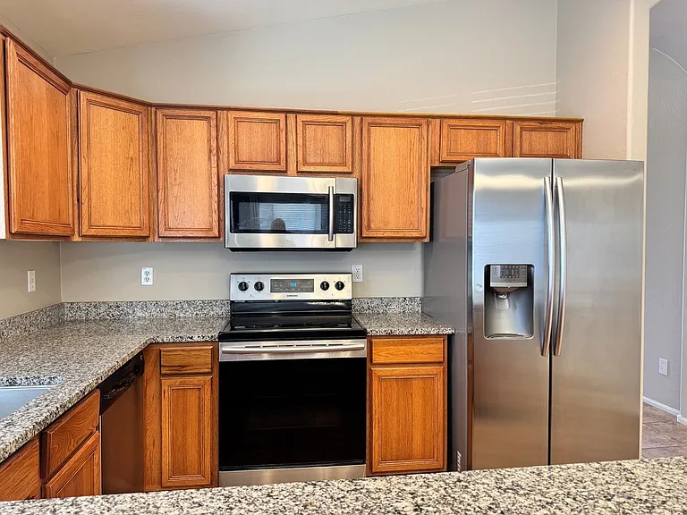 44879 W Desert Garden Rd — Photo 3