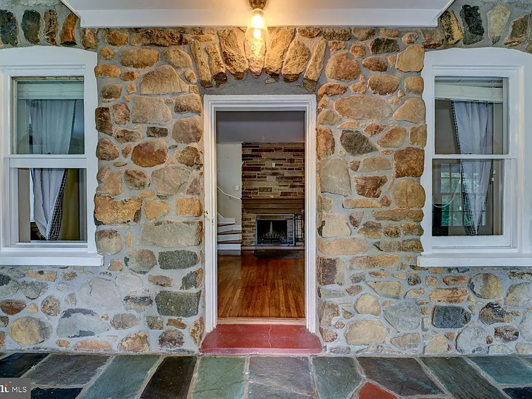 353 Cherry Hill Rd — Photo 5