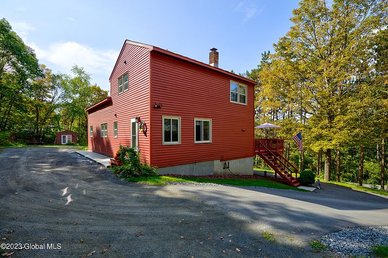 3rd image of 3114 Coach Road