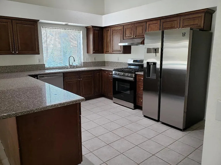68412 Descanso Cir — Photo 13