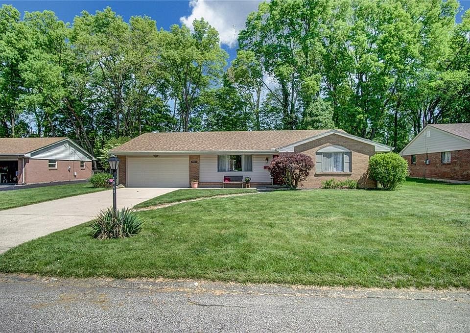 1st image of 3043 Dahlia Dr