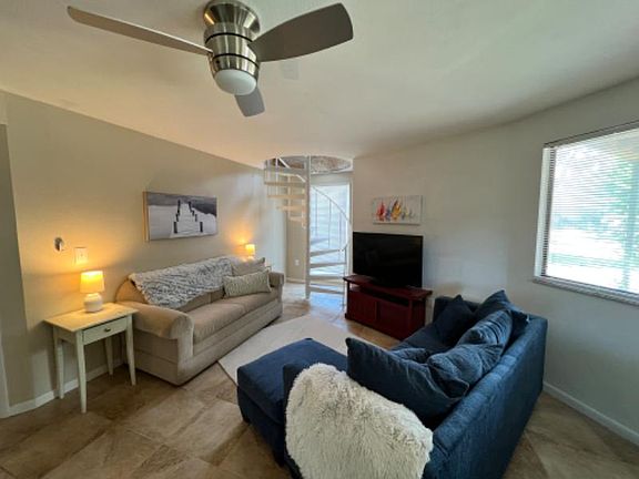 2nd image of 299 Winfield Way #B