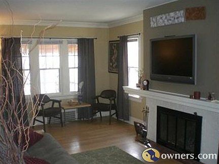 Living Room 01