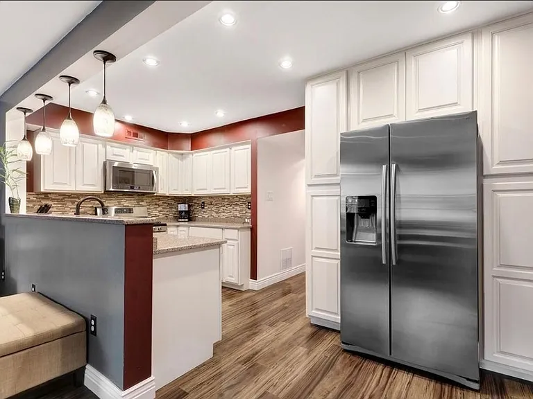 233 Shady Ln — Photo 16