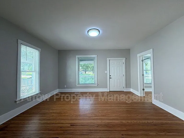 2510 P St — Photo 3