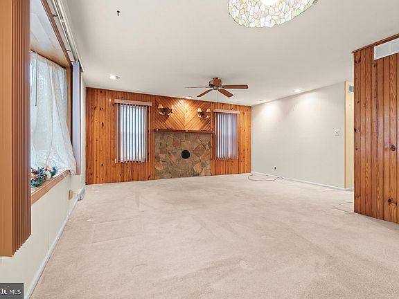 3rd image of 3423 New Jersey Ct