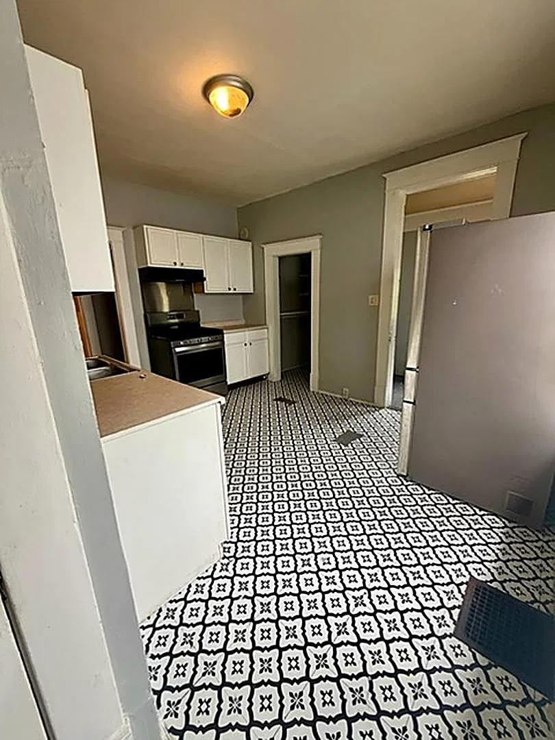 1903 Mitchell Avenue — Photo 3