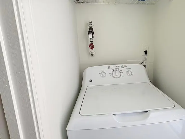 1000 Smugglers Ct — Photo 18