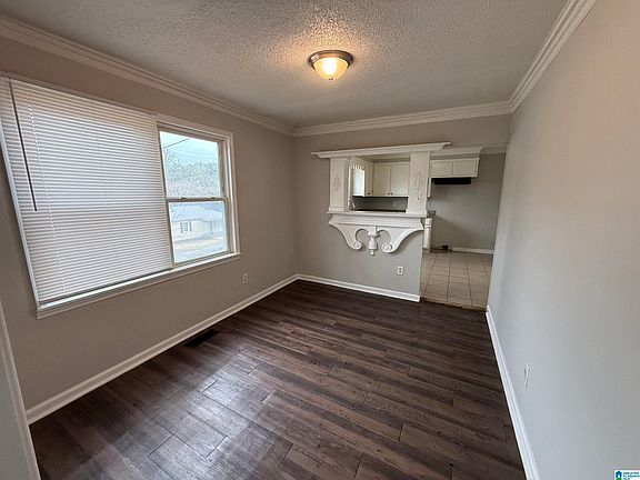4th image of 50 Lakeside Dr