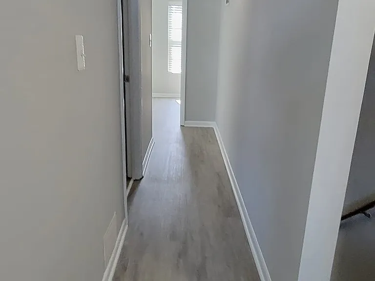 811 7th St NE #2 — Photo 7