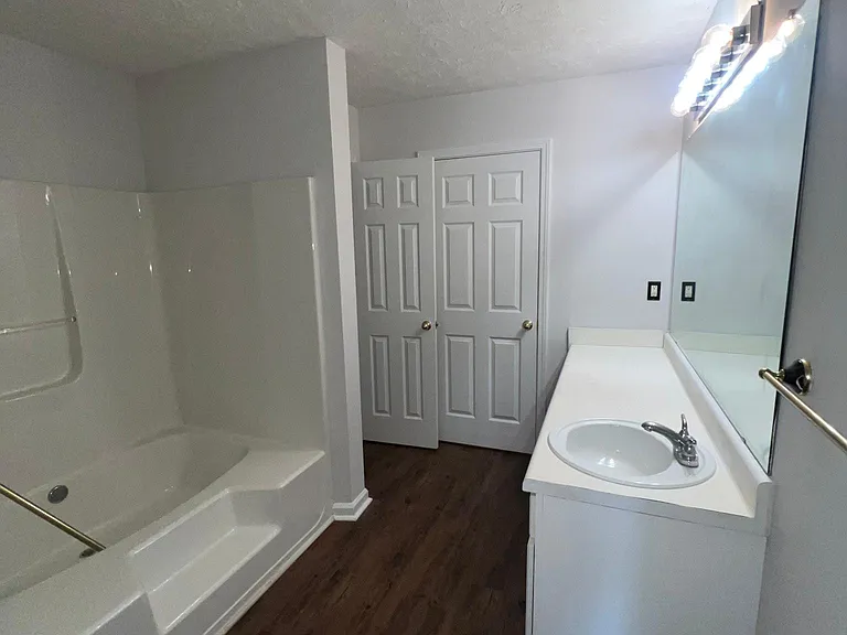 1105 Huntington Place Cir — Photo 7