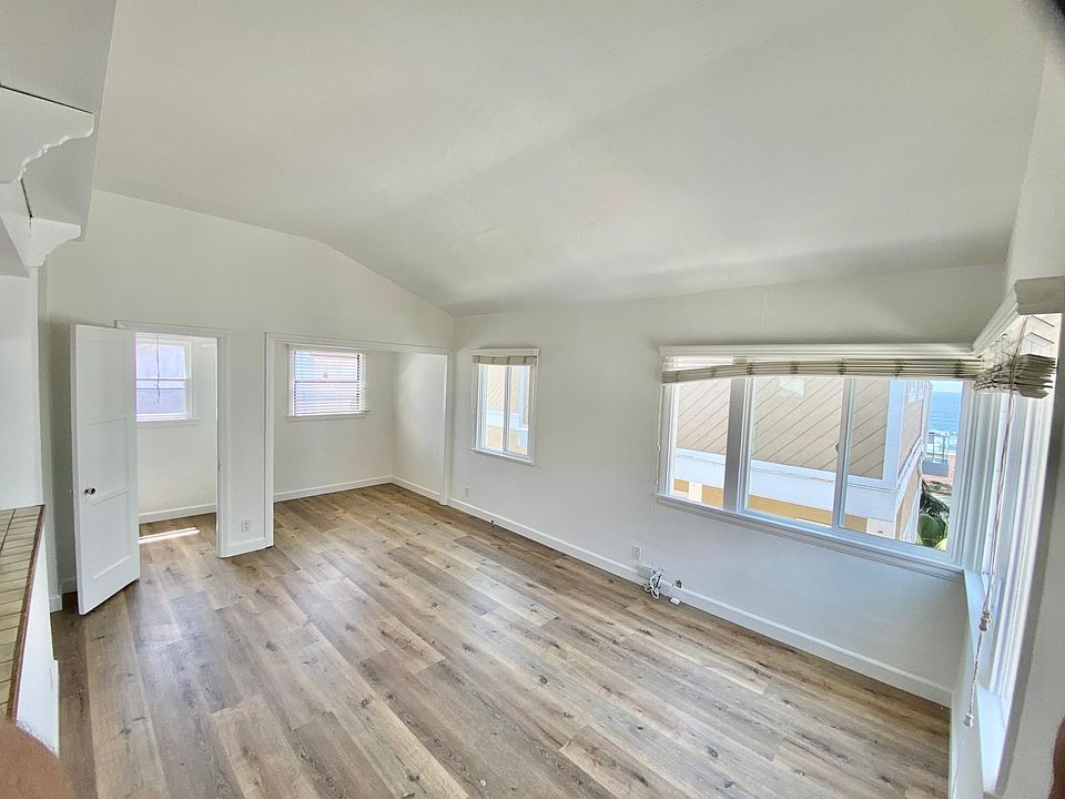 1st image of 118 19th Pl #A