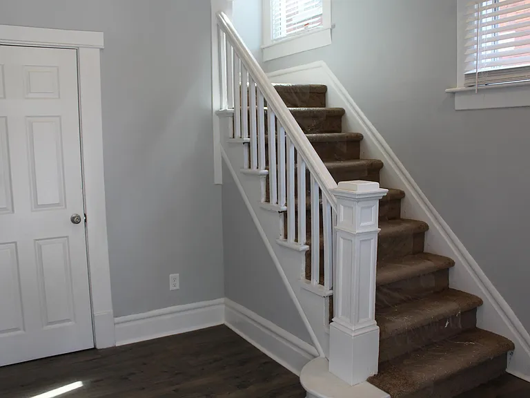 932 Linwood Ave — Photo 16